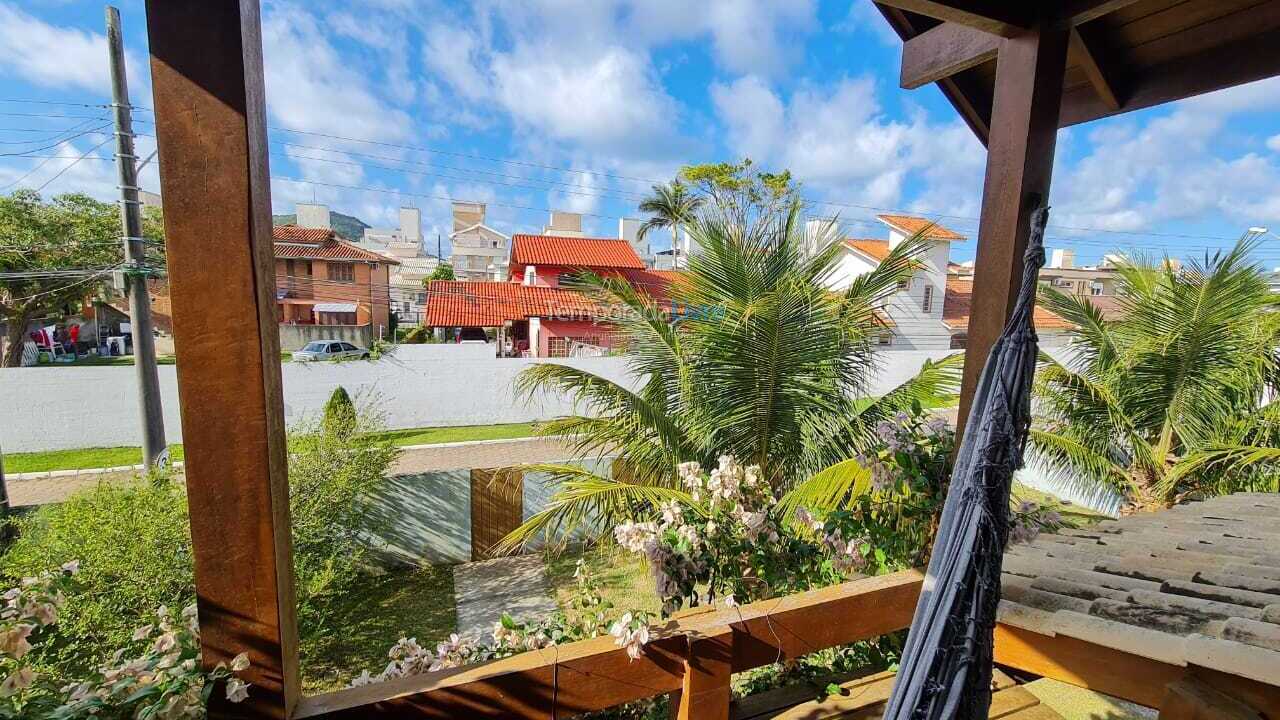 Casa para aluguel de temporada em Florianopolis (Praia dos Ingleses)