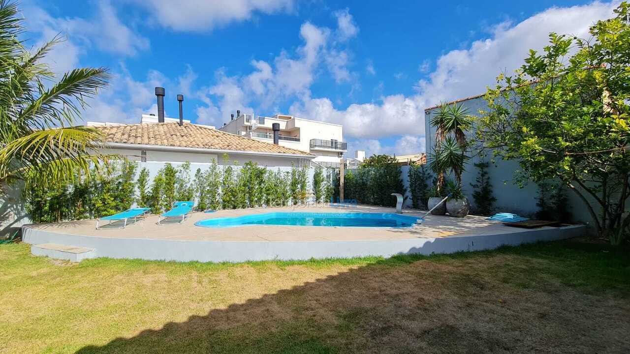 Casa para aluguel de temporada em Florianopolis (Praia dos Ingleses)