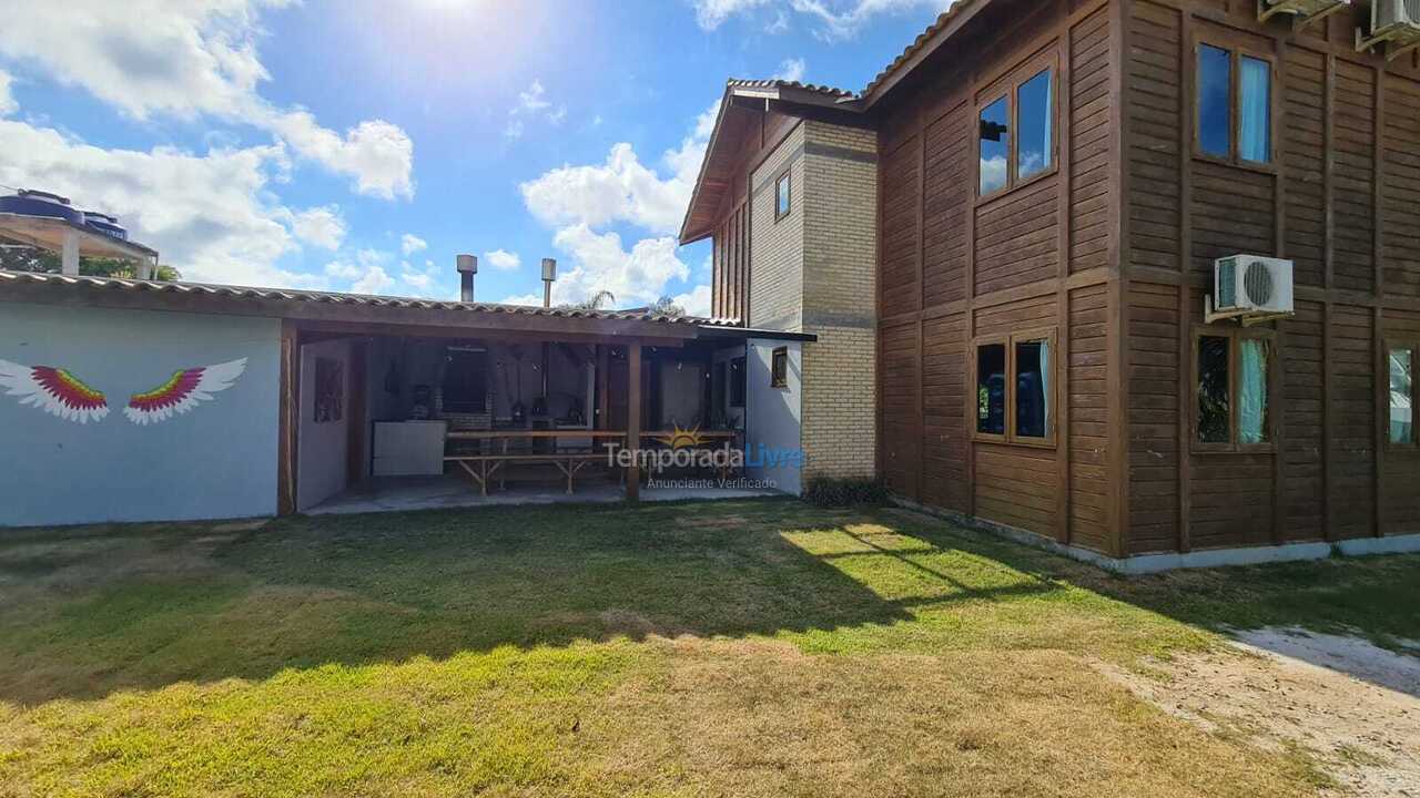 Casa para aluguel de temporada em Florianopolis (Praia dos Ingleses)