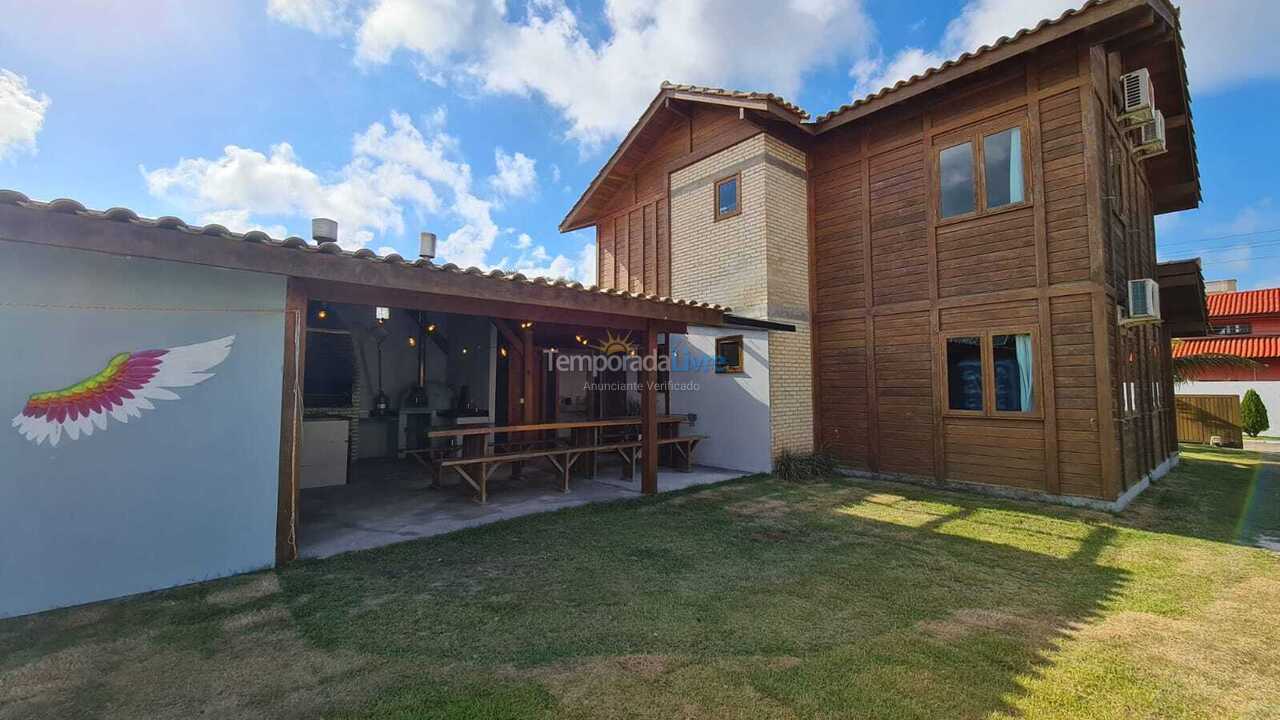 Casa para aluguel de temporada em Florianopolis (Praia dos Ingleses)