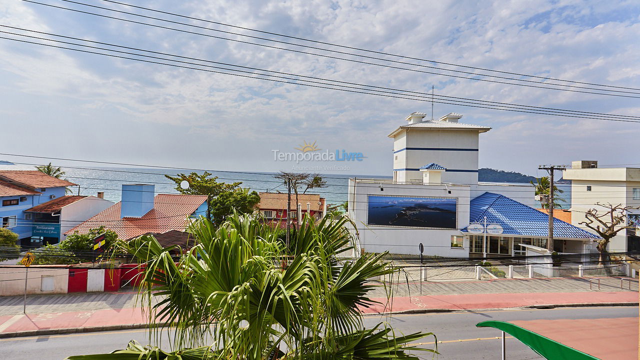 Apartment for vacation rental in Bombinhas (Bombinhas Centro)