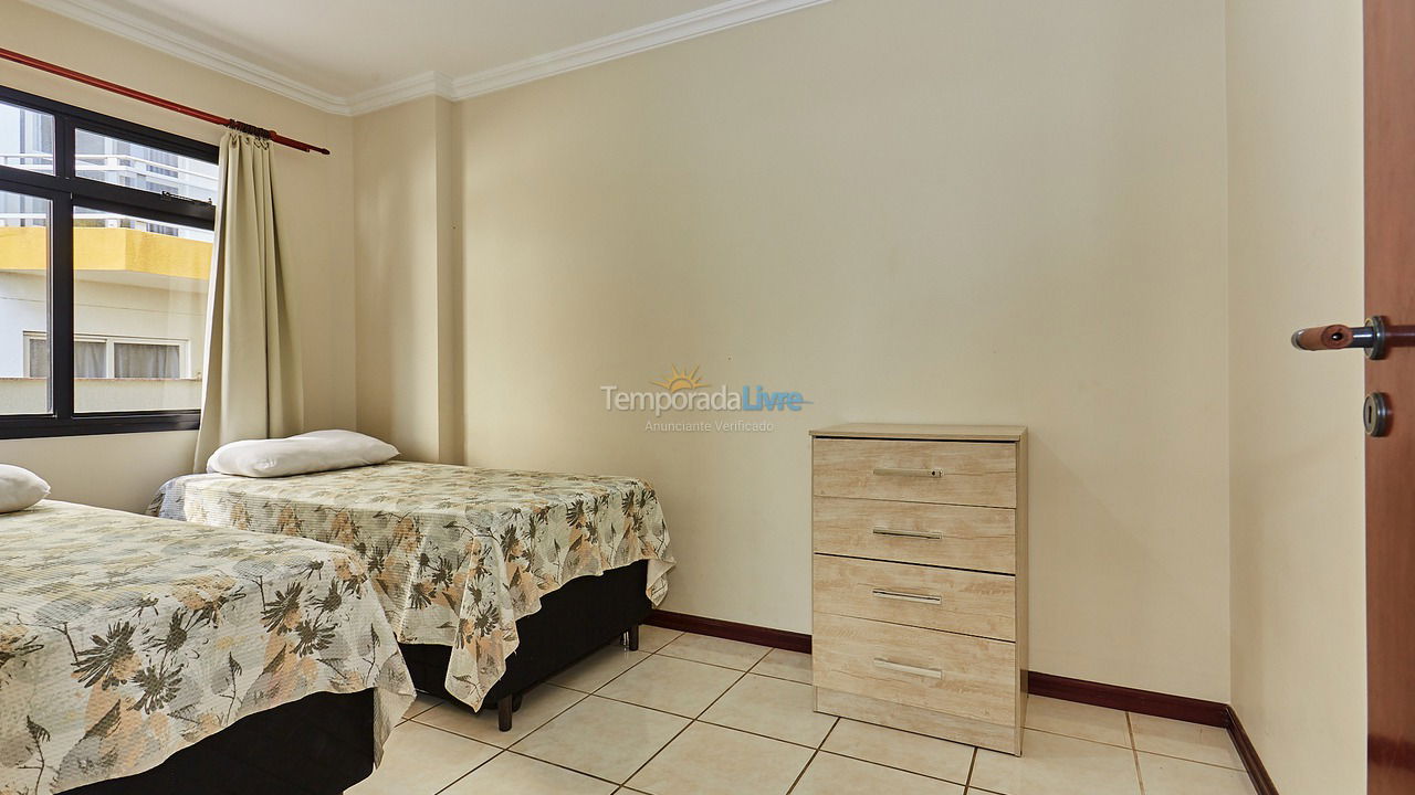 Apartment for vacation rental in Bombinhas (Bombinhas Centro)