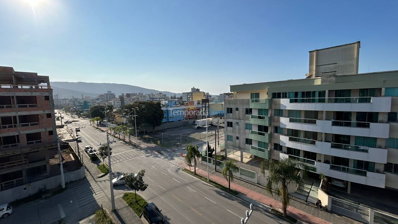 Apartamento para aluguel de temporada em Bombinhas (Praia de Bombas)