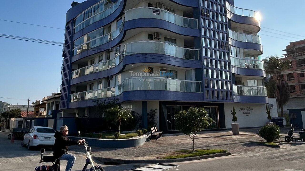 Apartamento para alquiler de vacaciones em Bombinhas (Praia de Bombas)