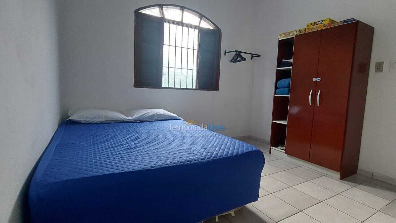 Casa para alquiler de vacaciones em Mongaguá (Itaoca)