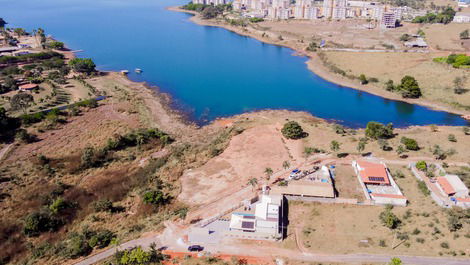 Vista do lago corumbá