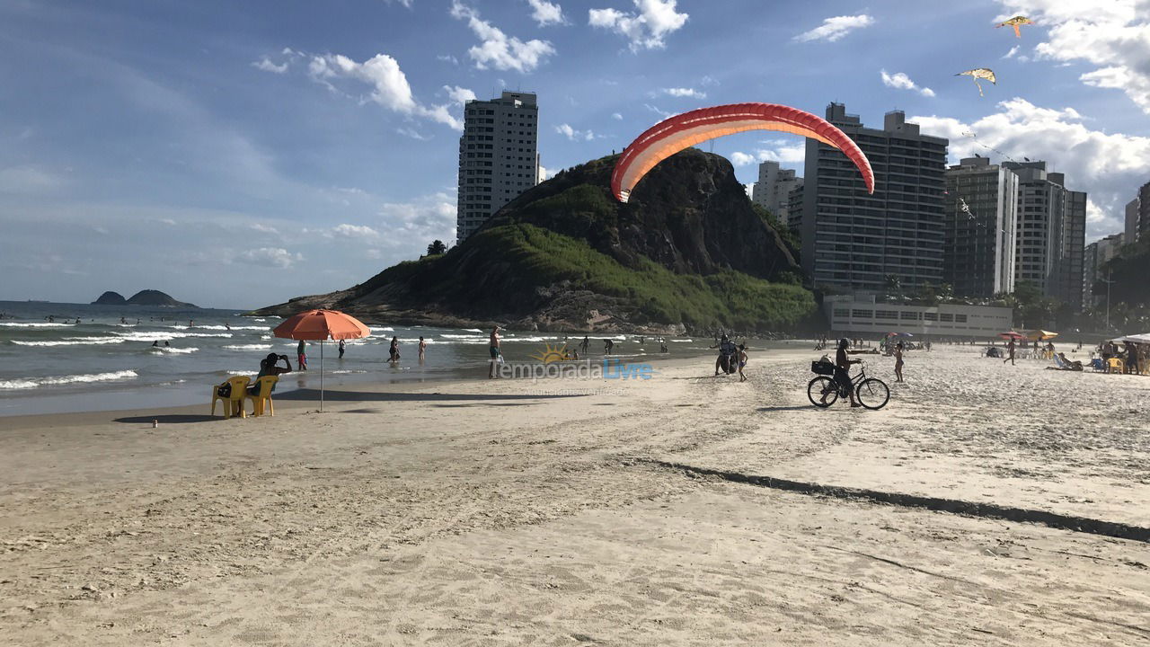 Apartamento para aluguel de temporada em Guarujá (Enseada)