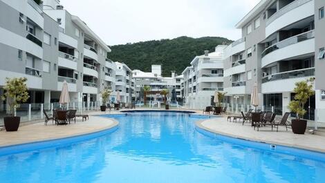 Apartment with 2 suites near the sea