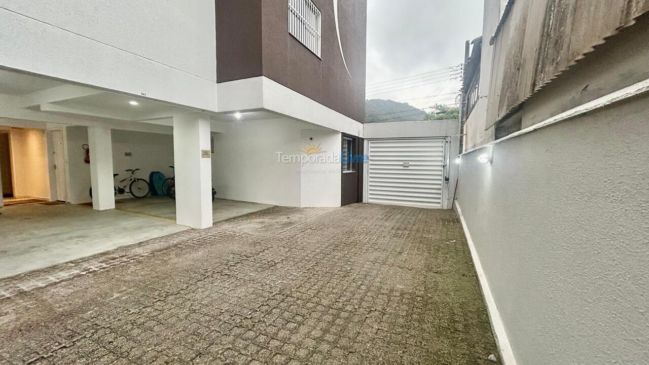 Apartamento para alquiler de vacaciones em Bombinhas (Praia de Bombas)