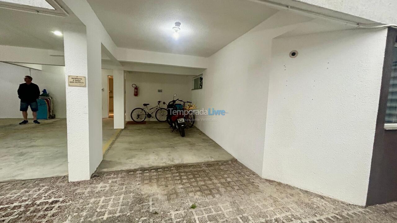 Apartamento para aluguel de temporada em Bombinhas (Praia de Bombas)