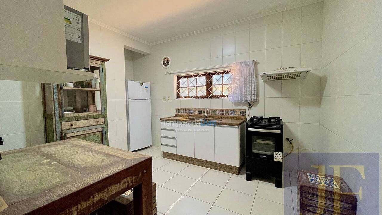 Casa para aluguel de temporada em Florianopolis (Canasvieiras)