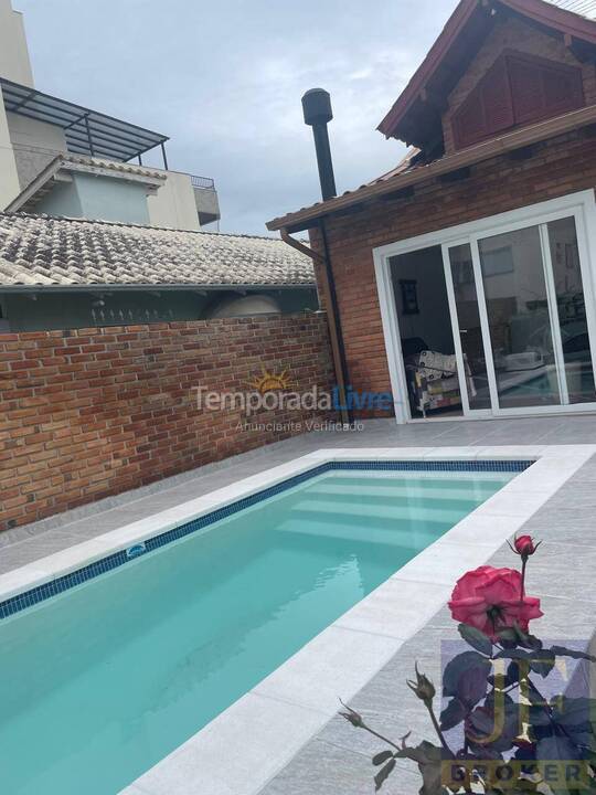 House for vacation rental in Florianopolis (Canasvieiras)