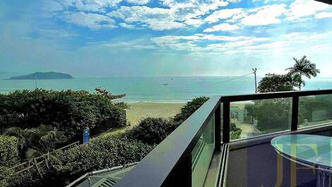 Sea Front! 2 Bedroom Apartment SEASONAL