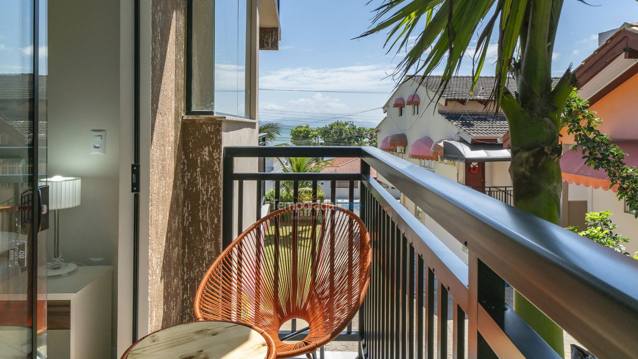 Casa para aluguel de temporada em Bombinhas (Praia de Canto Grande Mar Sem Ondas)