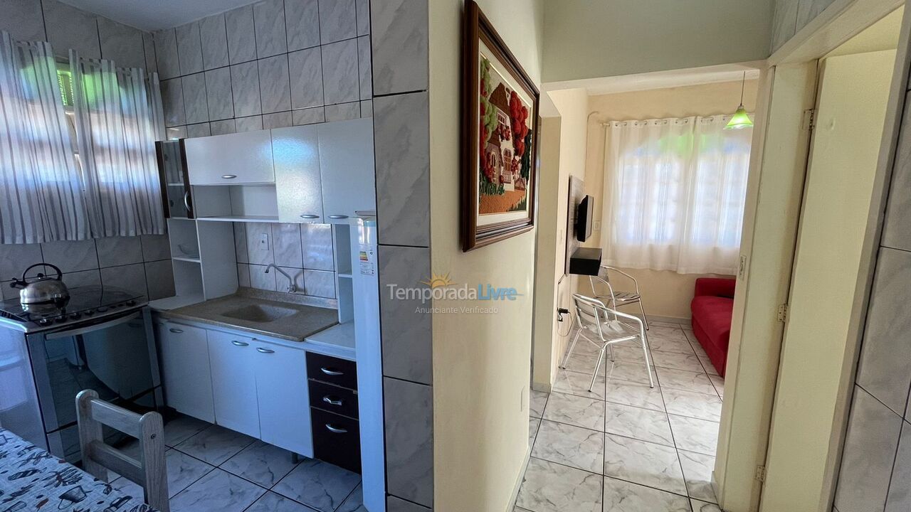 Apartamento para aluguel de temporada em Florianopolis (Praia dos Ingleses)