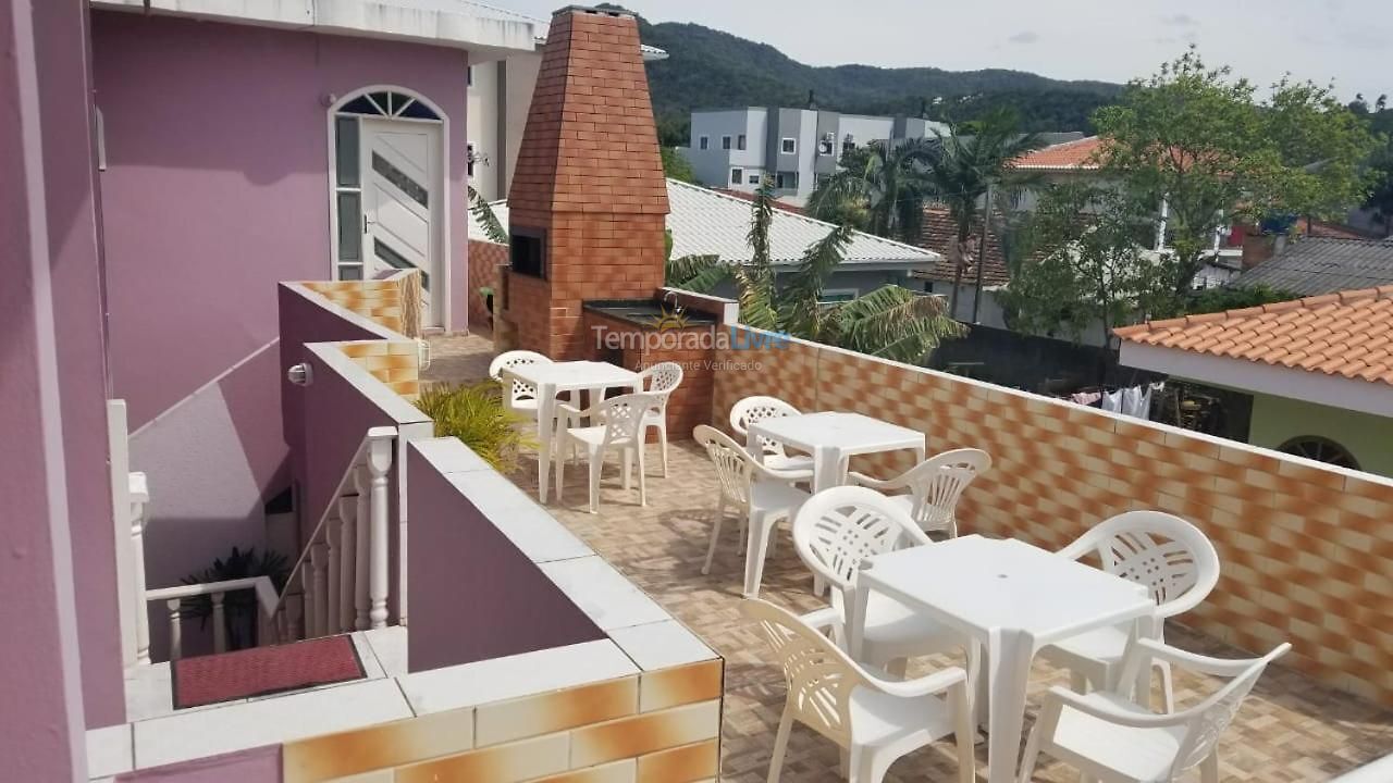 Apartamento para aluguel de temporada em Florianopolis (Praia dos Ingleses)