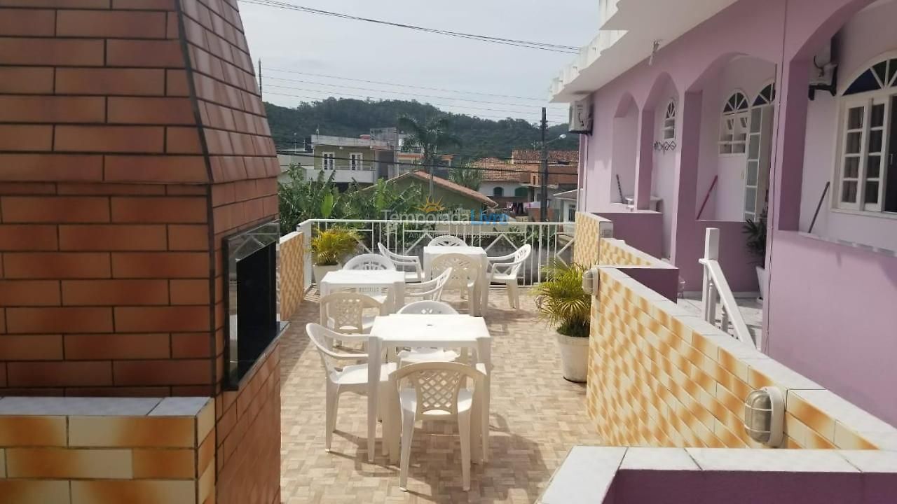 Apartamento para aluguel de temporada em Florianopolis (Praia dos Ingleses)