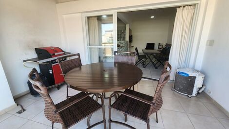 Flat 1 block from Pitangueiras Beach - air conditioning - 6 people