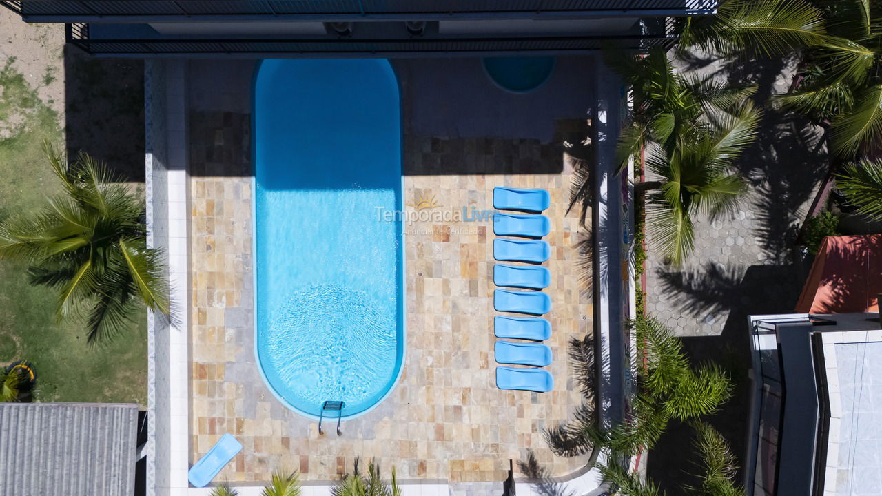 Casa para aluguel de temporada em Bombinhas (Praia de Canto Grande Mar Sem Ondas)