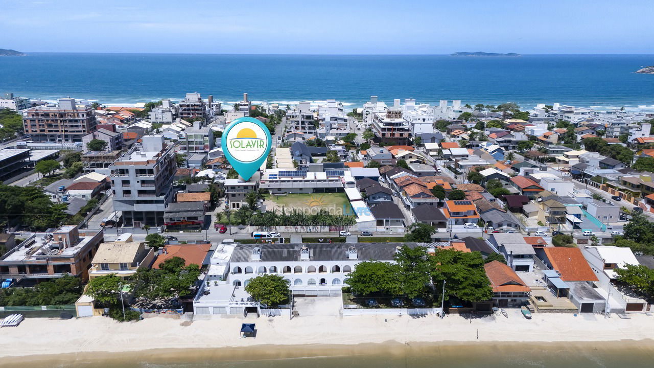 Casa para aluguel de temporada em Bombinhas (Praia de Canto Grande Mar Sem Ondas)