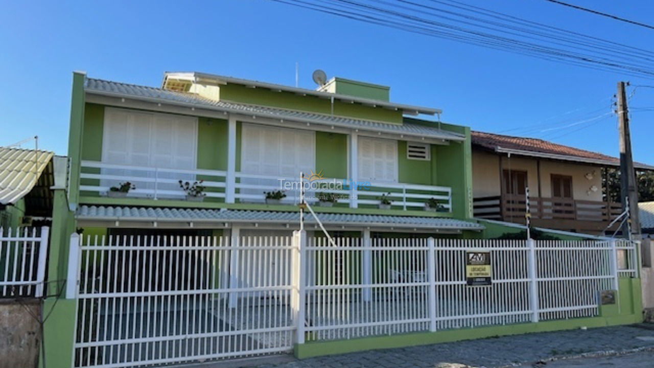 Casa para alquiler de vacaciones em São Francisco do Sul (Enseada)