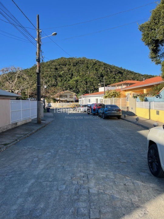 Casa para alquiler de vacaciones em São Francisco do Sul (Enseada)