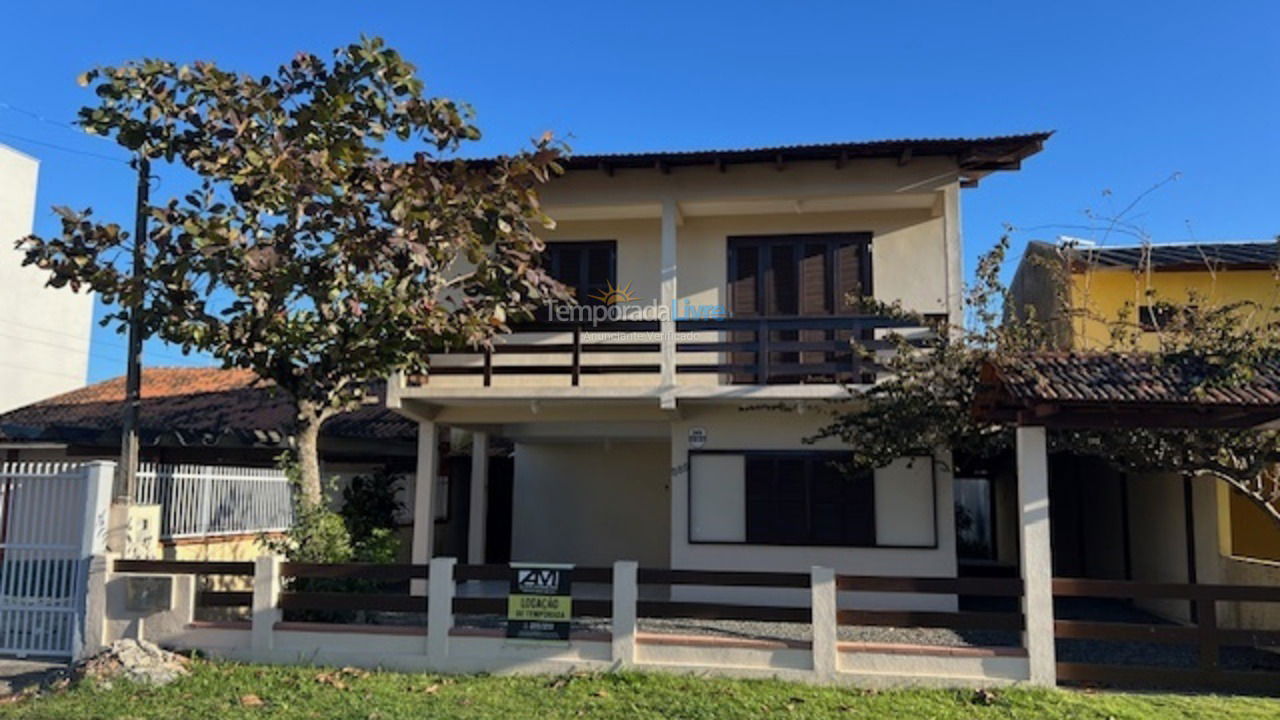 Casa para alquiler de vacaciones em São Francisco do Sul (Enseada)