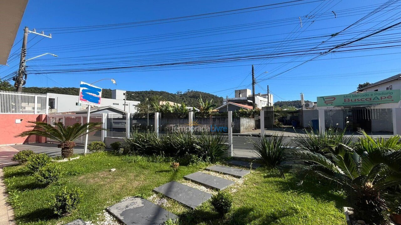 Apartamento para aluguel de temporada em Florianopolis (Praia dos Ingleses)