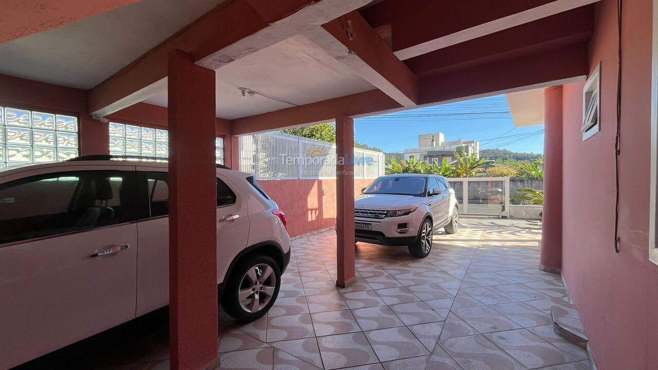 Apartamento para aluguel de temporada em Florianopolis (Praia dos Ingleses)