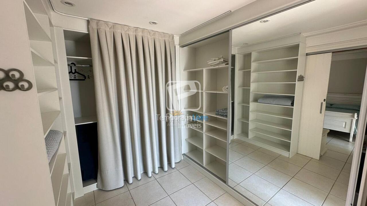 Apartamento para aluguel de temporada em Balneário Camboriú (Centro)