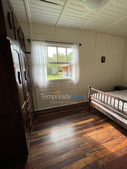 House for vacation rental in Garopaba (Praia da Ferrugem)