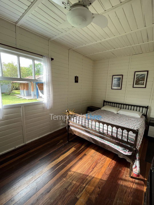 Casa para aluguel de temporada em Garopaba (Praia da Ferrugem)