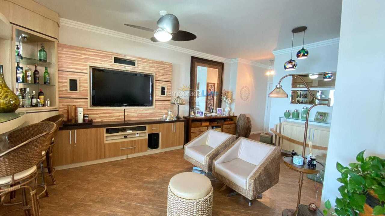 Apartamento para aluguel de temporada em Itapema (Meia Praia)