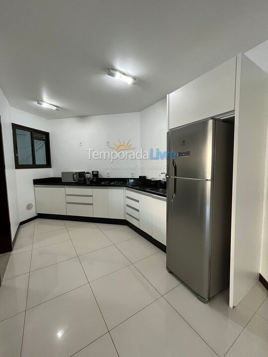 Apartamento para aluguel de temporada em Florianopolis (Praia dos Ingleses)