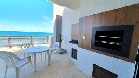 ¡Apartamento frente al mar!