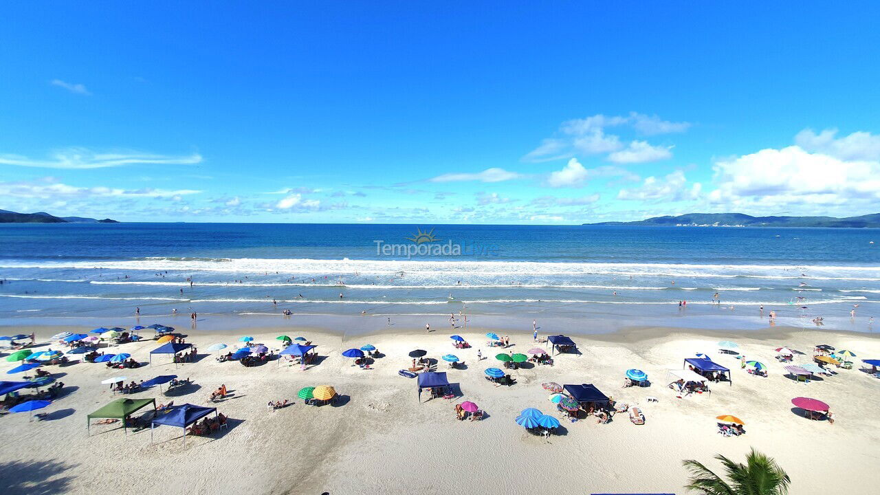 Apartamento para aluguel de temporada em Itapema (Meia Praia)