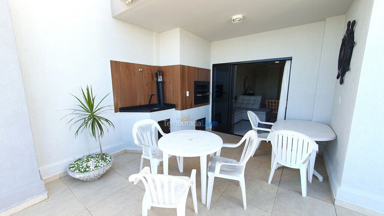 Apartment for vacation rental in Itapema (Meia Praia)