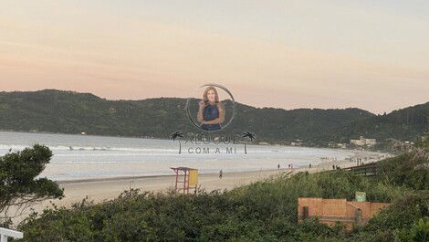 VERANO EN LA PLAYA - ADOSADO EN LA ARENA PARA 8 PERSONAS