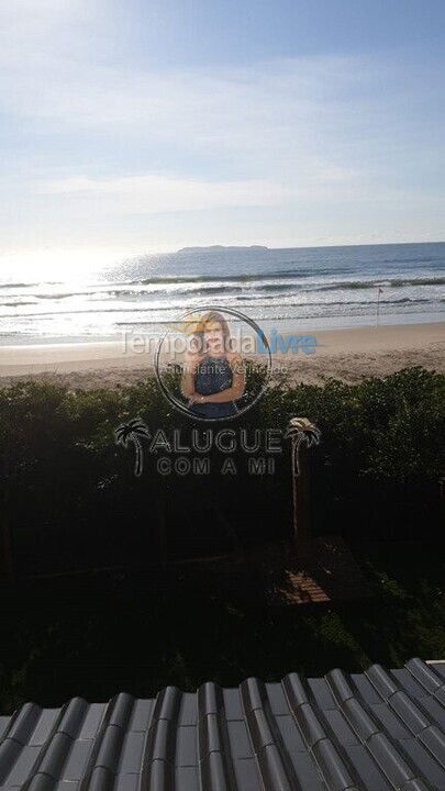 Casa para aluguel de temporada em Bombinhas (Canto Grande)