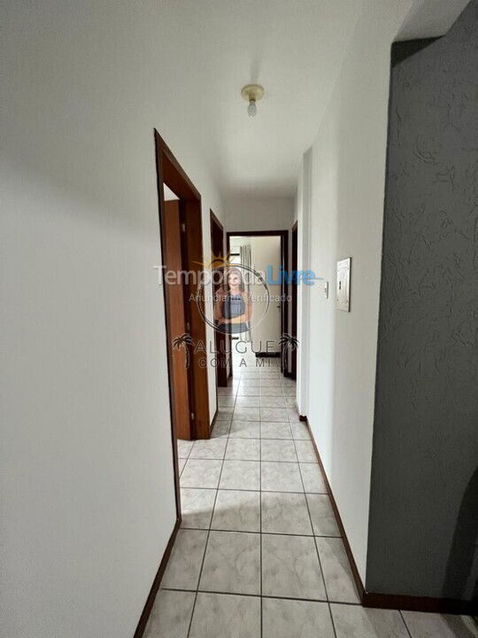 Apartamento para aluguel de temporada em Bombinhas (Praia de Bombas)