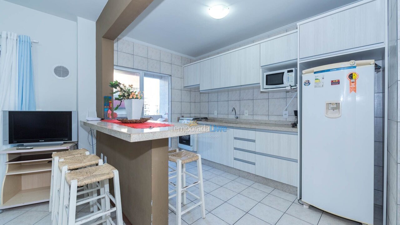 Apartamento para aluguel de temporada em Bombinhas (Praia de Bombas)