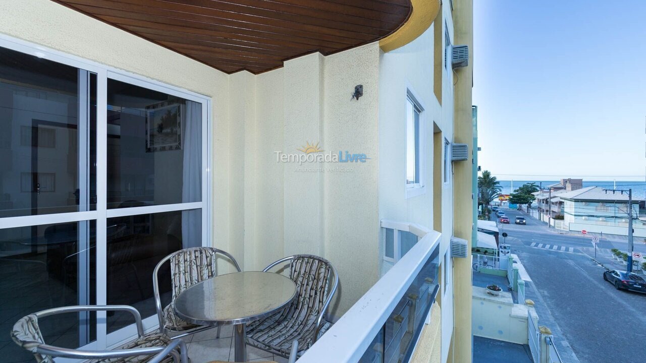 Apartamento para aluguel de temporada em Bombinhas (Praia de Bombas)
