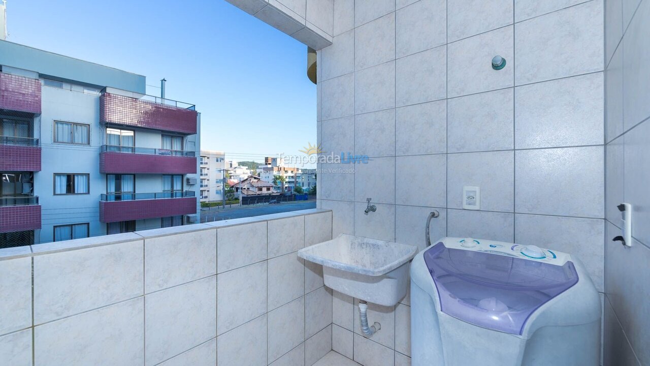 Apartamento para aluguel de temporada em Bombinhas (Praia de Bombas)