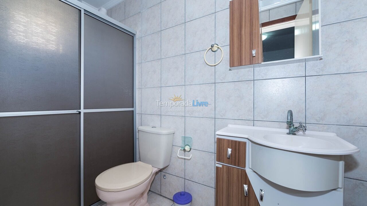 Apartamento para aluguel de temporada em Bombinhas (Praia de Bombas)