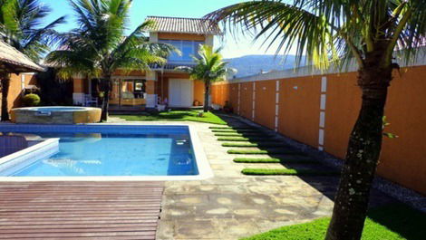 House with Pool Wet Bar Praia de Bombas Up to 10 People