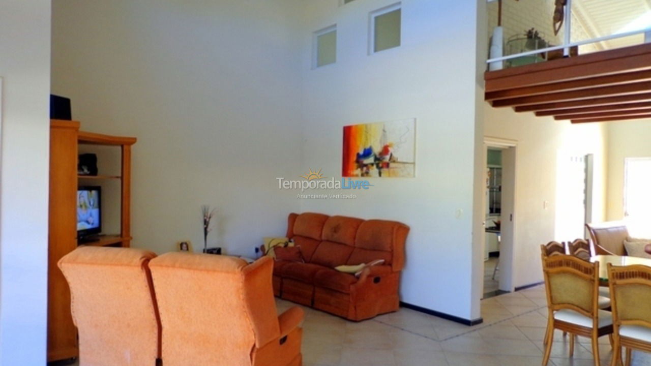 House for vacation rental in Bombinhas (Praia de Bombas)