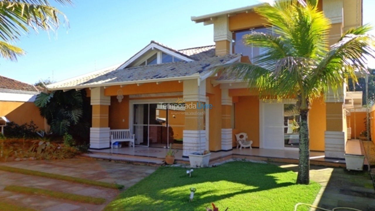 Casa para alquiler de vacaciones em Bombinhas (Praia de Bombas)