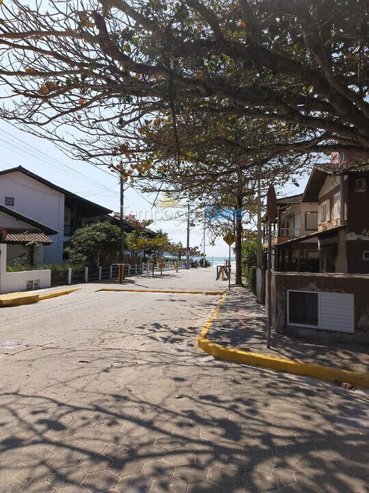 Casa para aluguel de temporada em Bombinhas (Canto de Bombas)