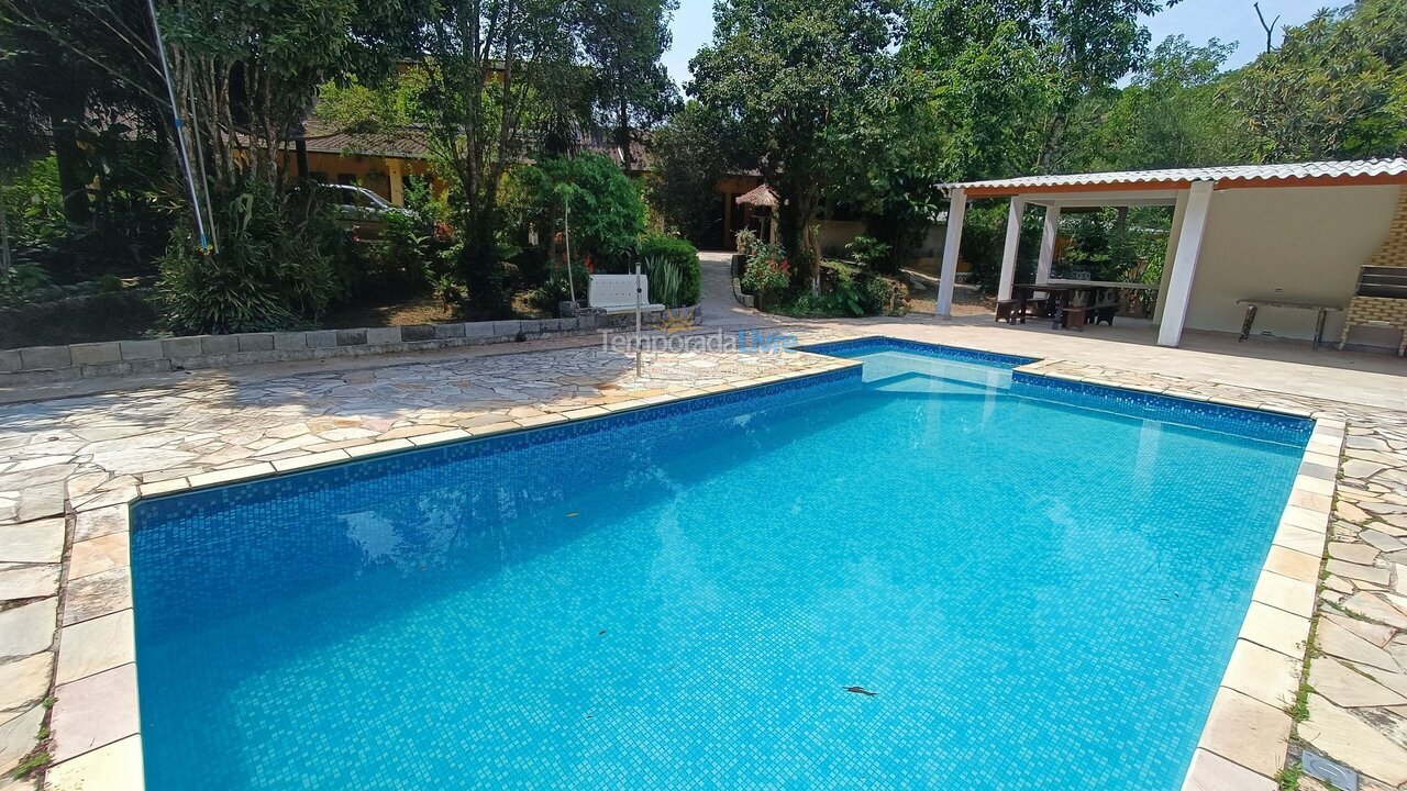 Casa para alquiler de vacaciones em Juquitiba (Jardim das Palmeiras)