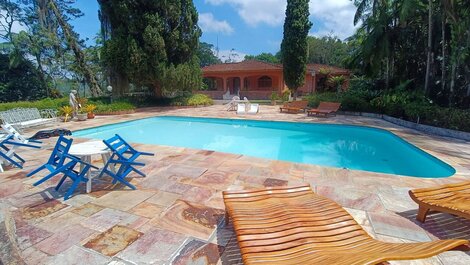 Sitio con piscina privada y cancha de tenis LT0033